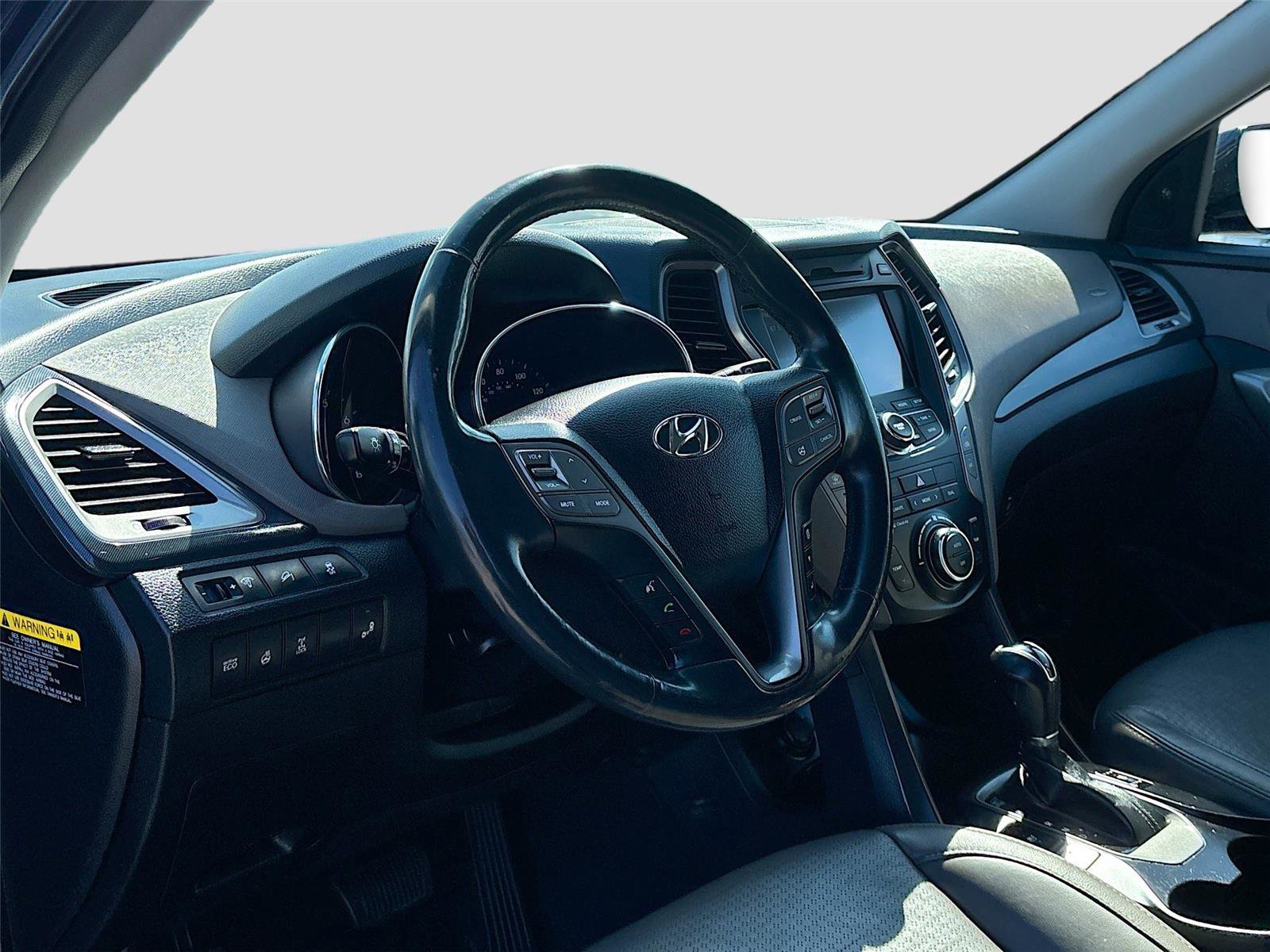 Used 2016 Hyundai Santa Fe Sport 2.0T w/ Option Group 05 AWD/4WD image 9