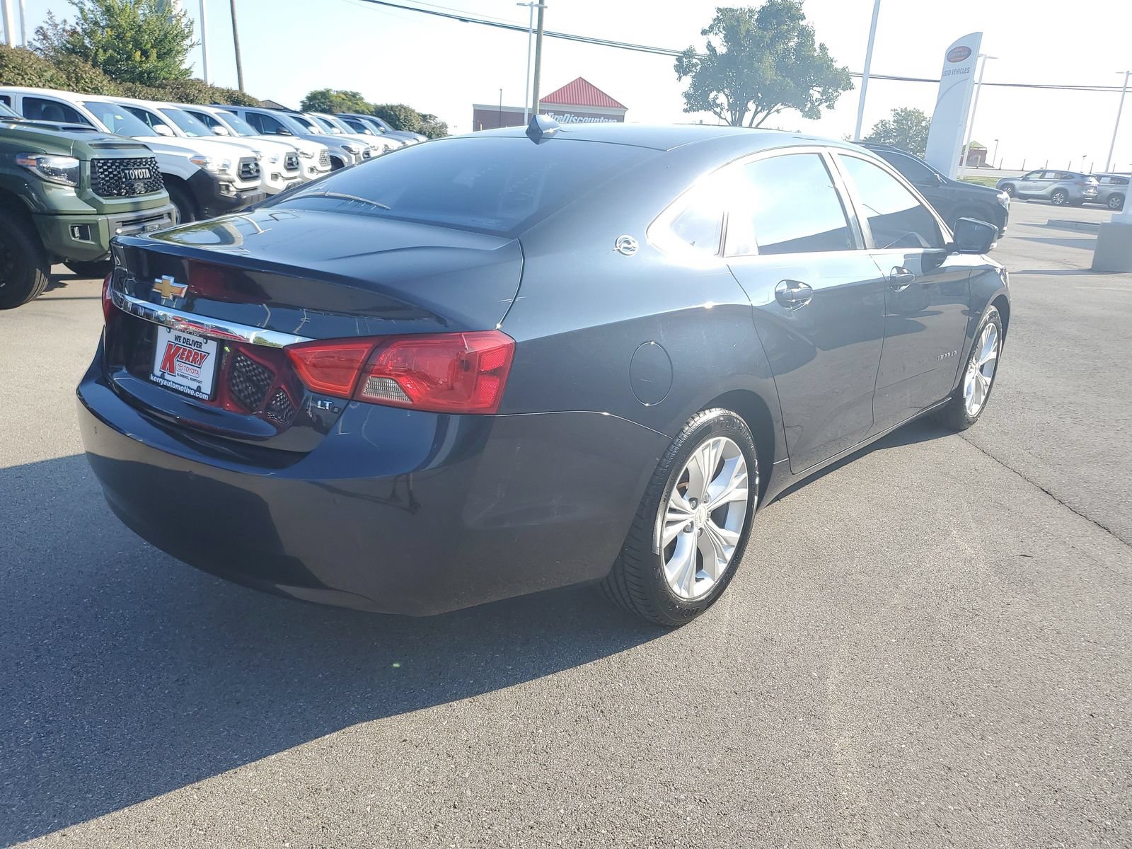 Used 2014 Chevrolet Impala LT w/ Premium Seating Package FWD image 4