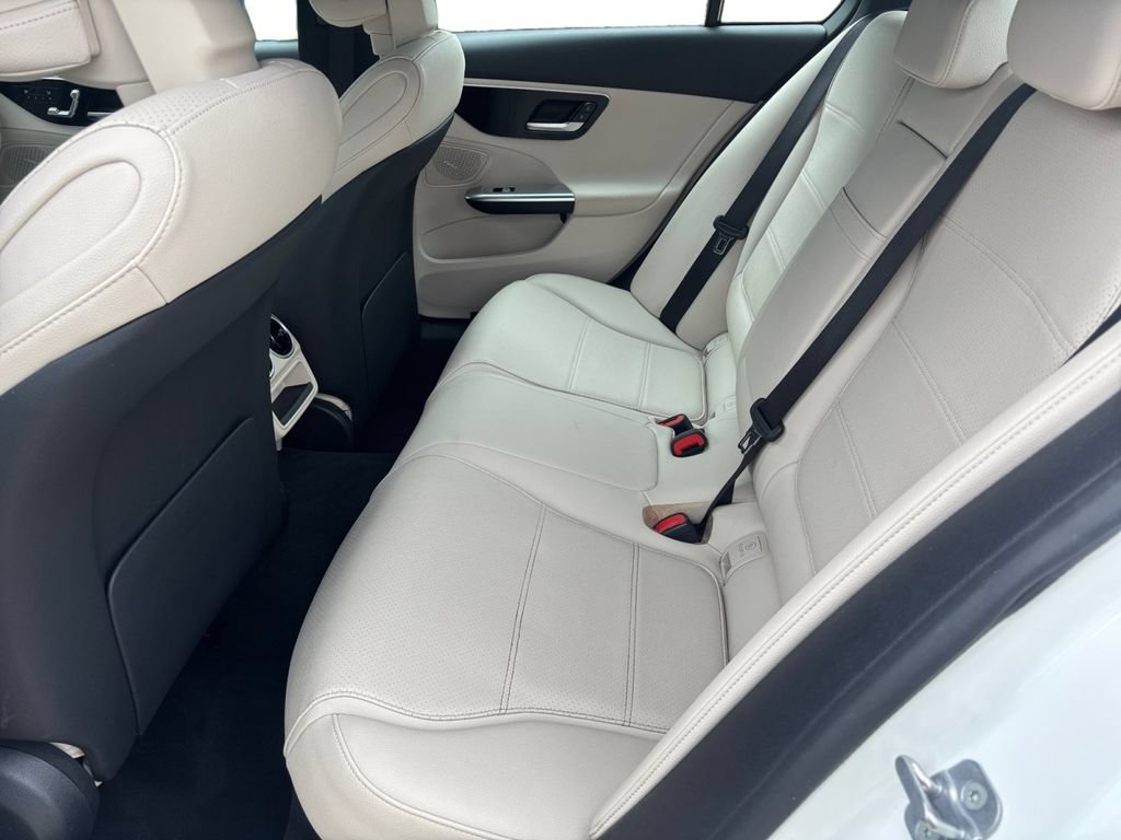Used 2024 Mercedes-Benz C 300 Sedan image 14