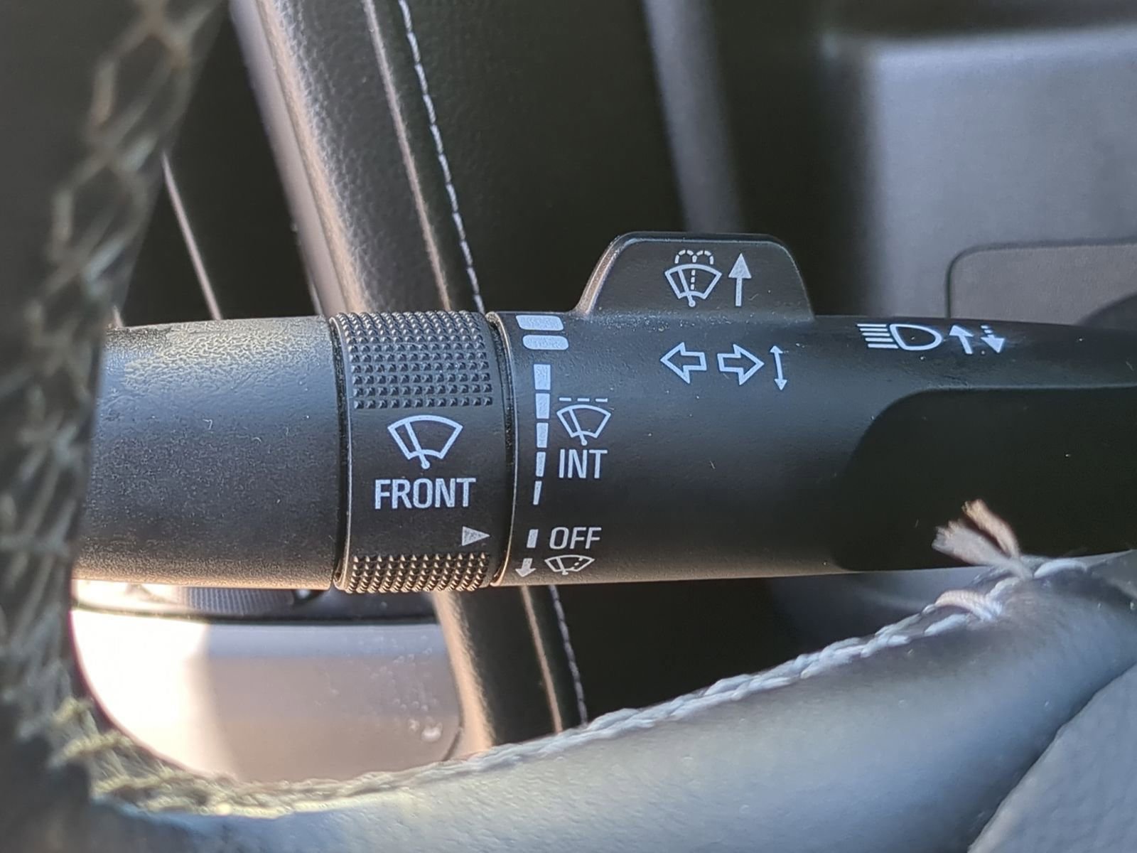 Used 2018 GMC Sierra 1500 SLT image 32