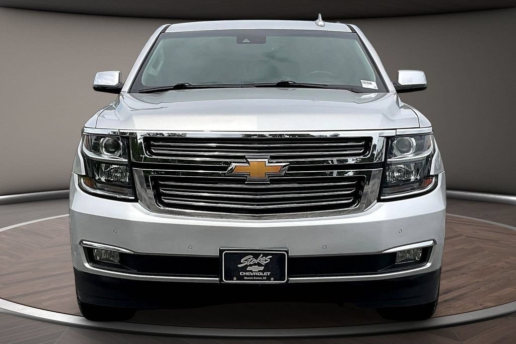 Used 2020 Chevrolet Suburban Premier AWD/4WD image 2
