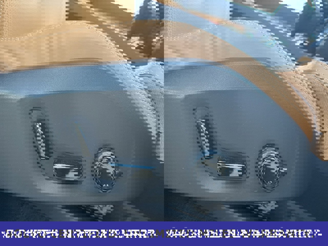 Certified 2023 Volvo XC90 B6 Ultimate w/ Protection Package Premier image 12