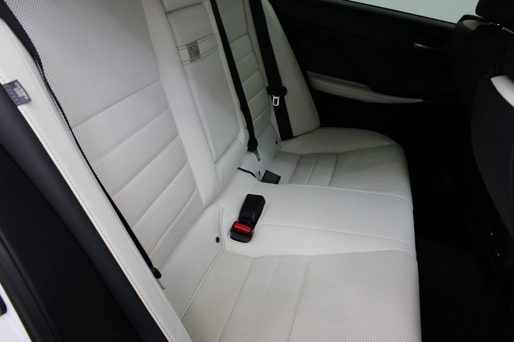 Used 2022 Lexus IS 350 F Sport RWD image 21