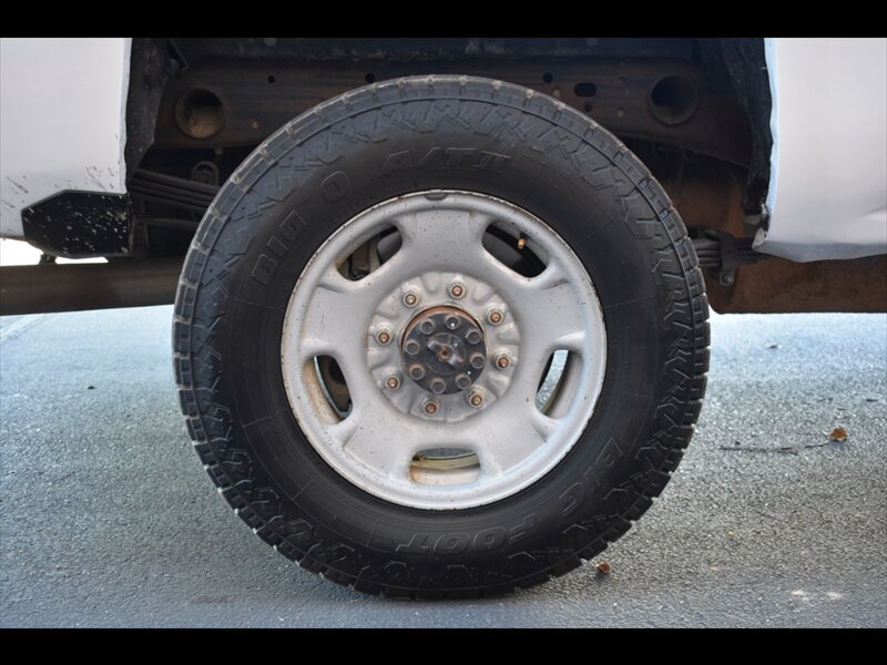 Used 2018 Chevrolet Silverado 2500 LT AWD/4WD image 36