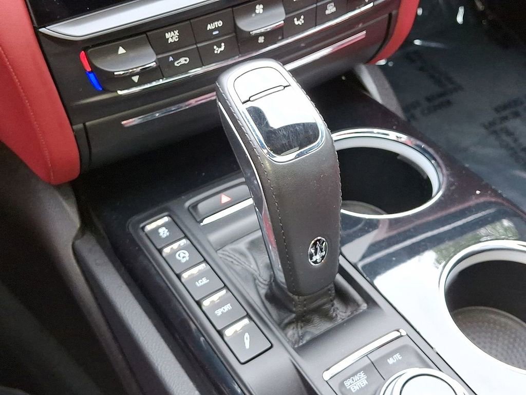 Certified 2022 Maserati Quattroporte Modena Q4 image 12