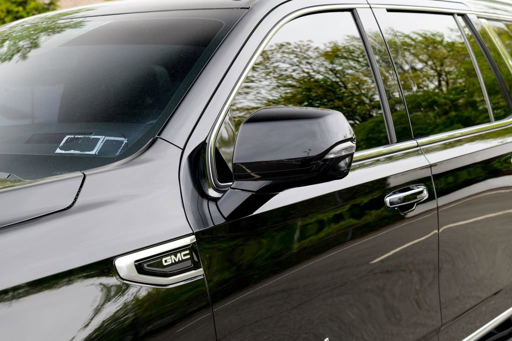 Used 2022 GMC Yukon Denali AWD/4WD image 11