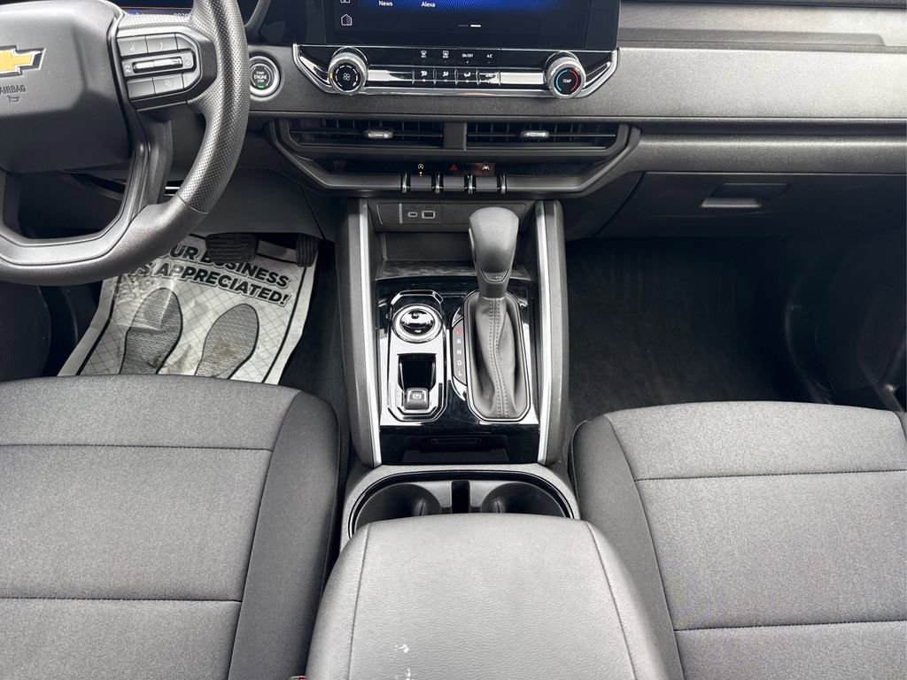 Used 2023 Chevrolet Colorado W/T image 17