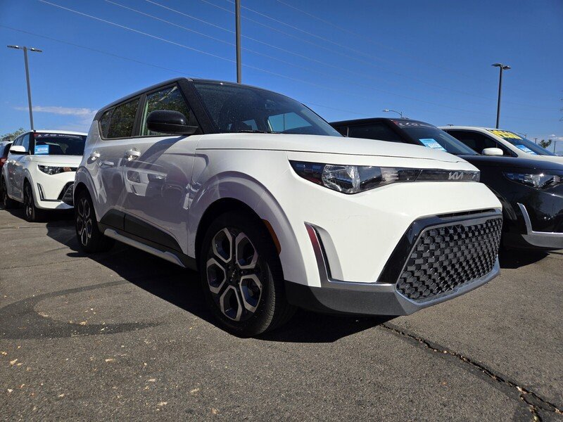 Certified 2025 Kia Soul EX FWD video 2
