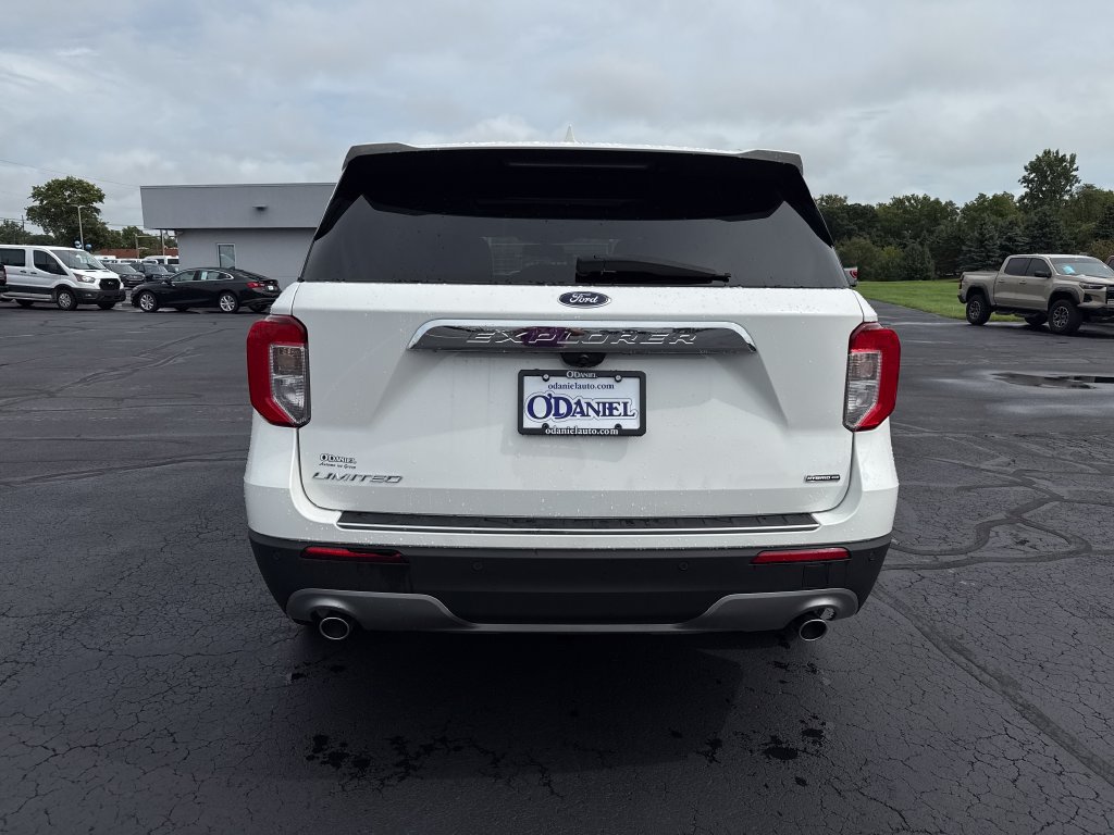 Used 2021 Ford Explorer Limited w/ Hybrid Equipment Group 310A AWD/4WD image 7
