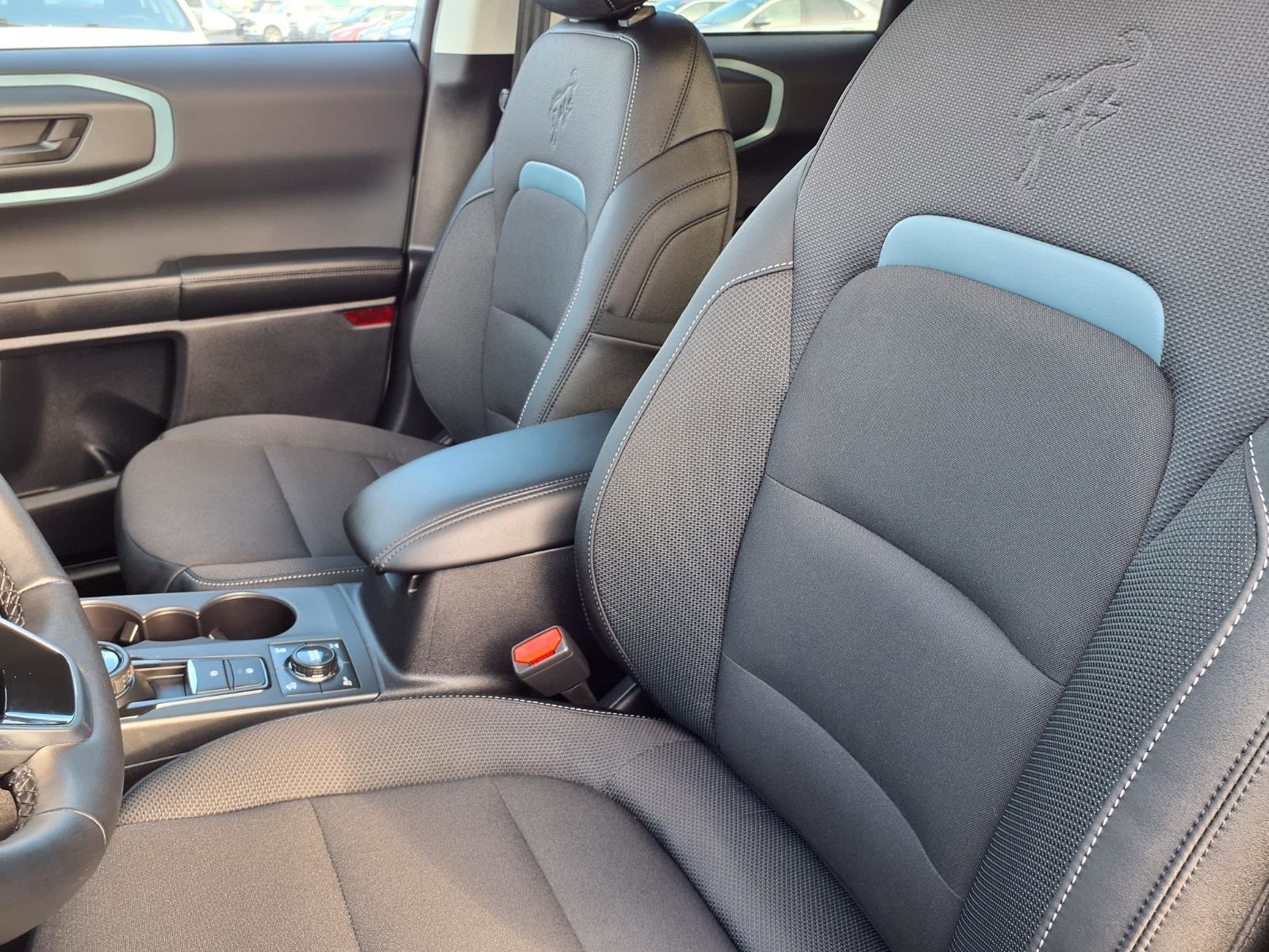 Used 2024 Ford Bronco Sport Badlands image 3