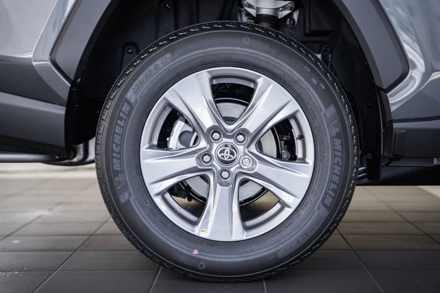 New 2025 Toyota RAV4 XLE image 17