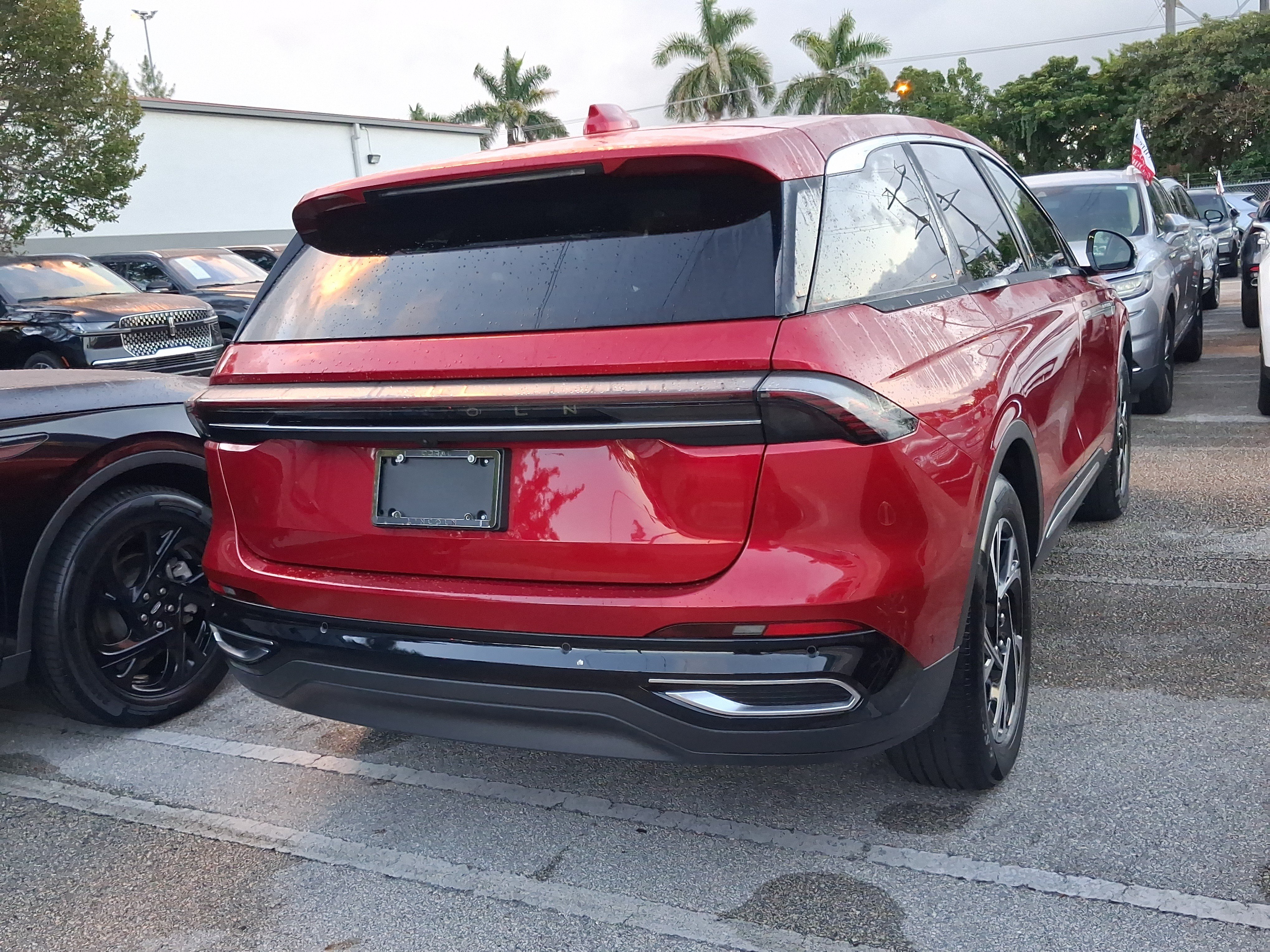 Certified 2024 Lincoln Nautilus Premier AWD/4WD image 4