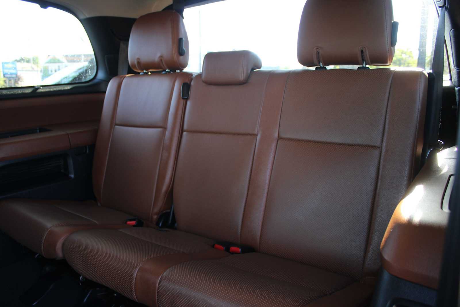 Used 2021 Toyota Sequoia Platinum AWD/4WD image 12