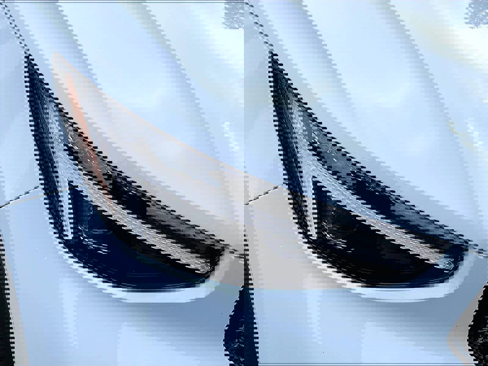 Used 2026 Volvo XC40 B5 Plus w/ Protection Package Premier image 30