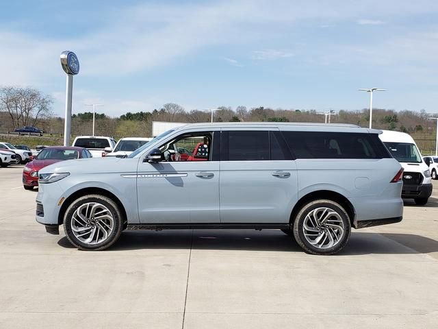 New 2026 Lincoln Navigator L Reserve image 5