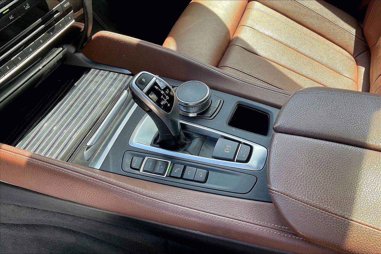 Used 2019 BMW X6 xDrive35i w/ M Sport Package image 17