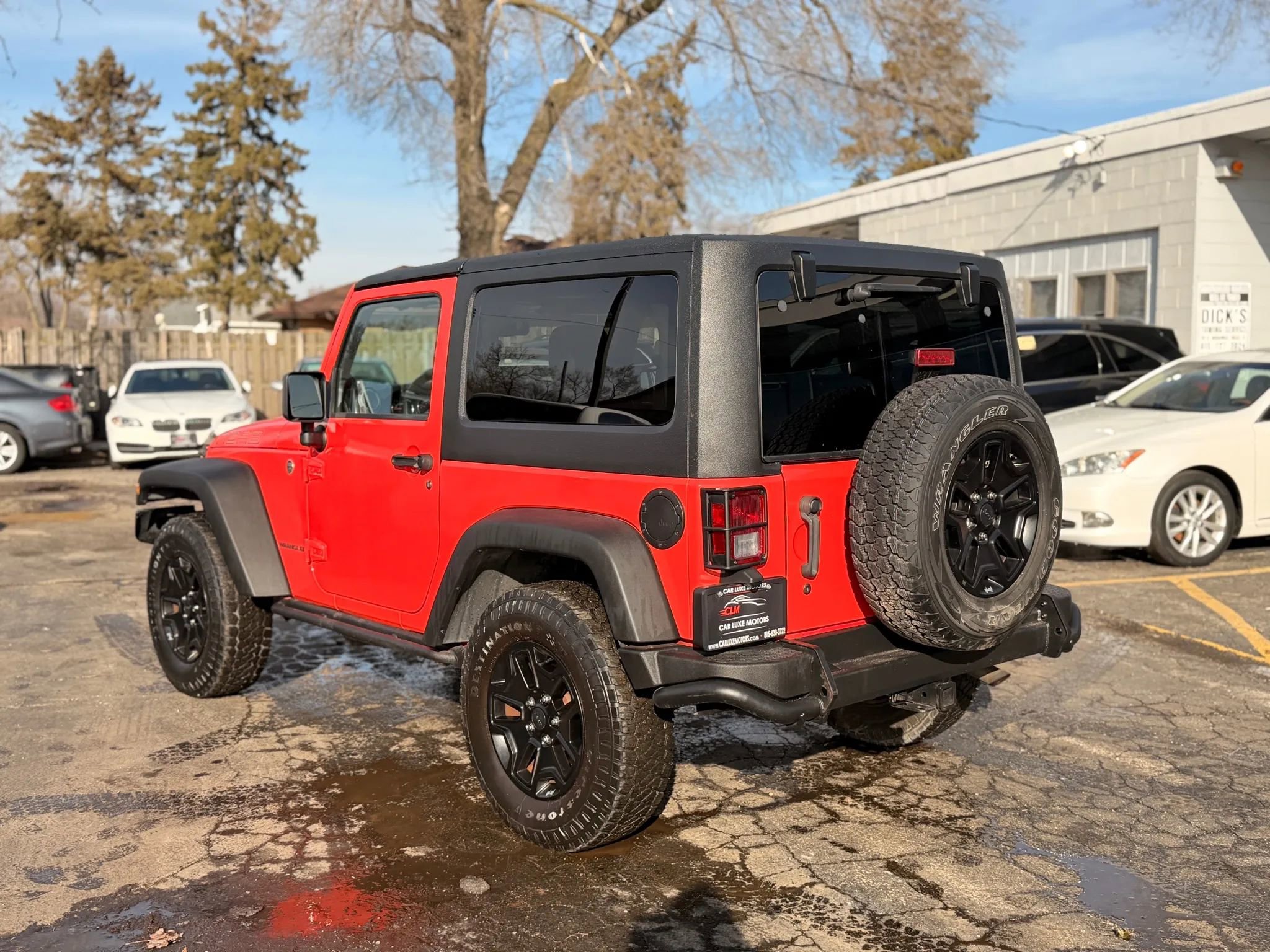 Used 2013 Jeep Wrangler Sahara AWD/4WD image 6