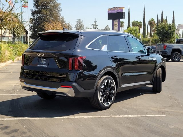 New 2026 Kia Sorento EX FWD image 4
