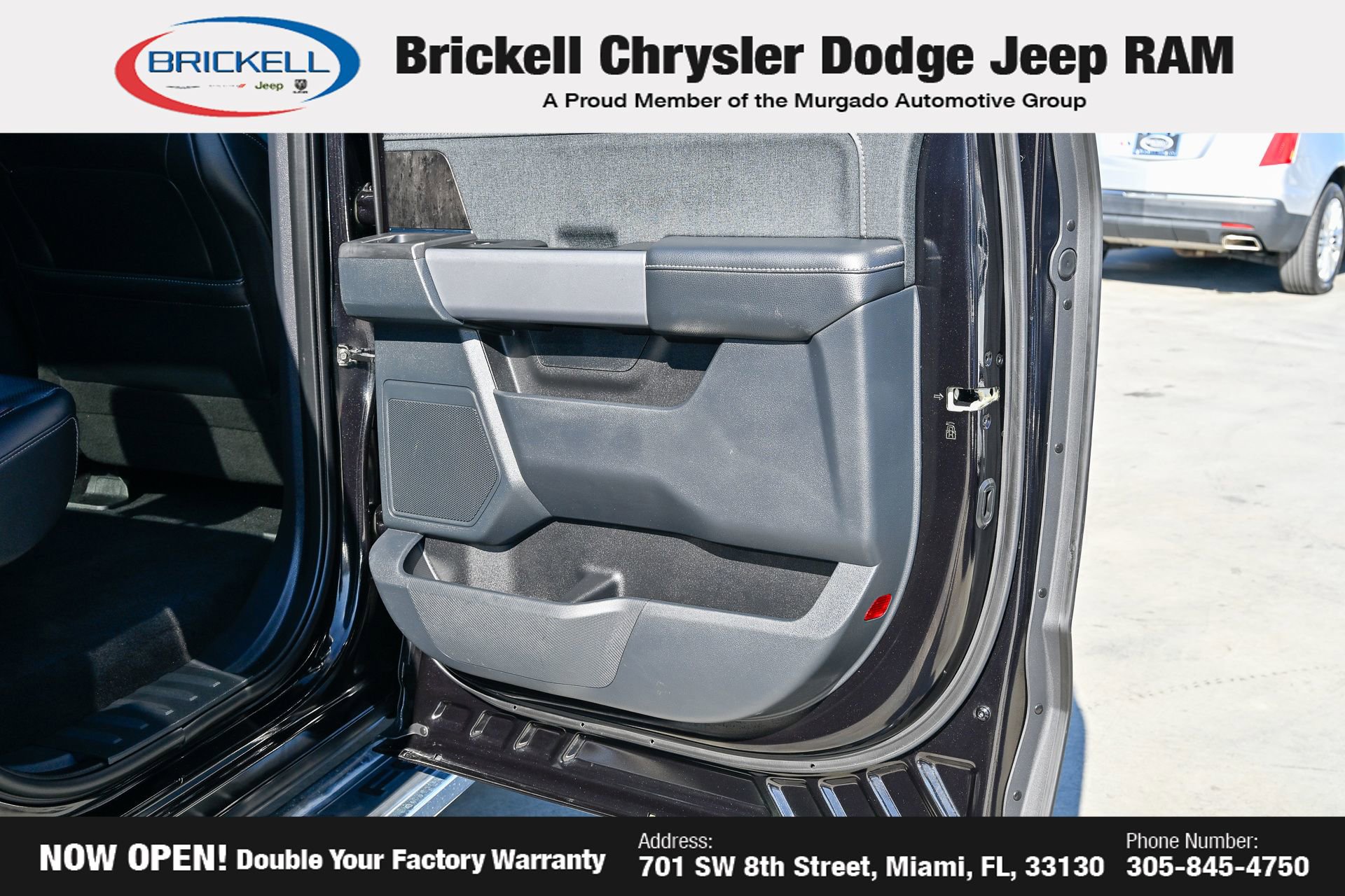 Used 2022 Ford F150 Lariat w/ Trailer Tow Package image 13