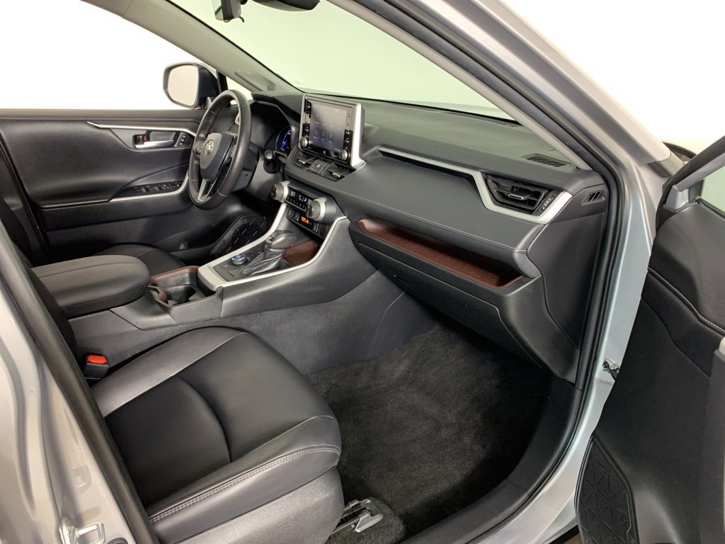 Used 2021 Toyota RAV4 Limited image 23