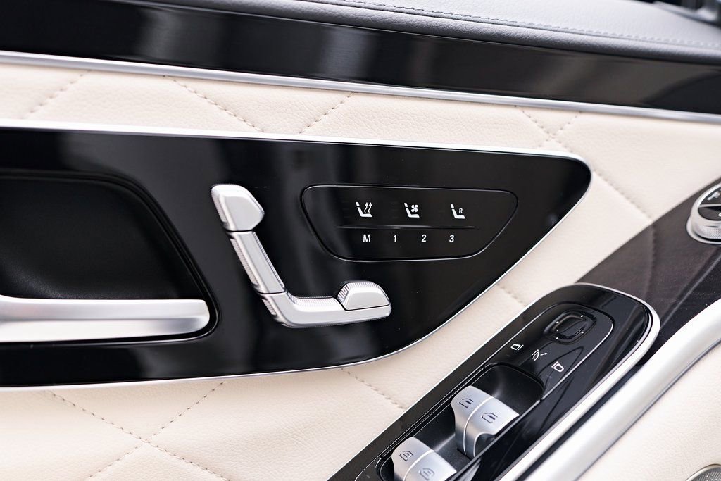 Used 2024 Mercedes-Benz S 580e 4MATIC Sedan image 40