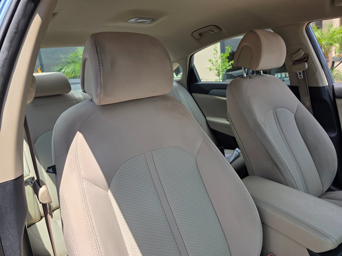 Used 2017 Hyundai Sonata SE FWD image 16