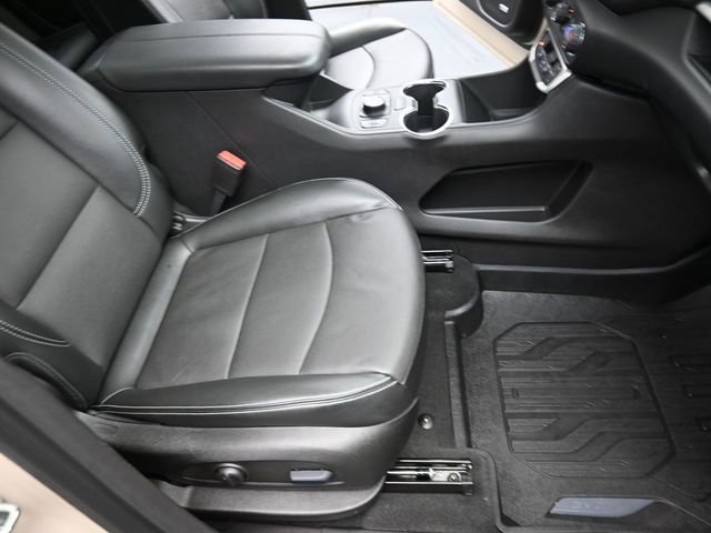 Used 2023 GMC Terrain SLT w/ Infotainment Package II image 26