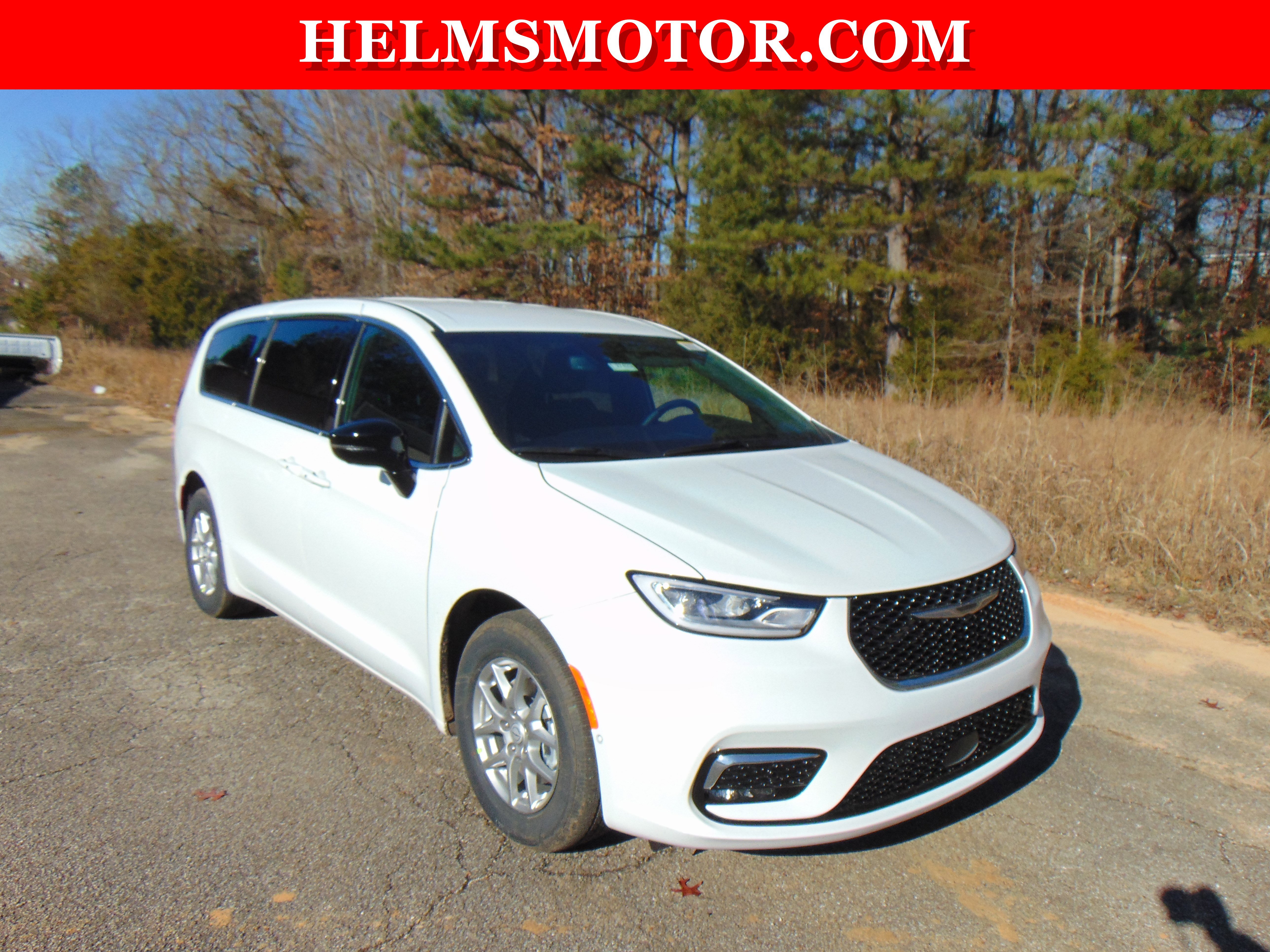 New 2026 Chrysler Pacifica Select image 14