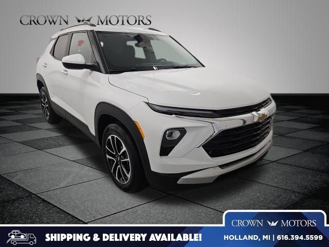 Used 2024 Chevrolet TrailBlazer LT w/ Driver Confidence Package image 1