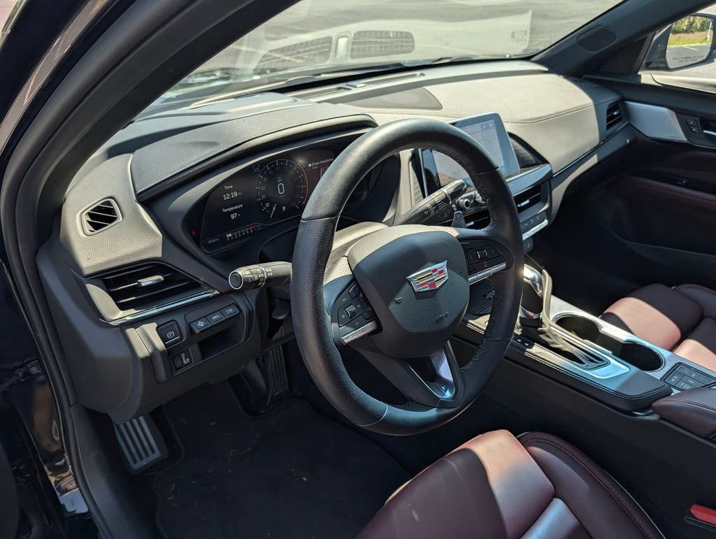 Used 2025 Cadillac CT4 Sport RWD image 18