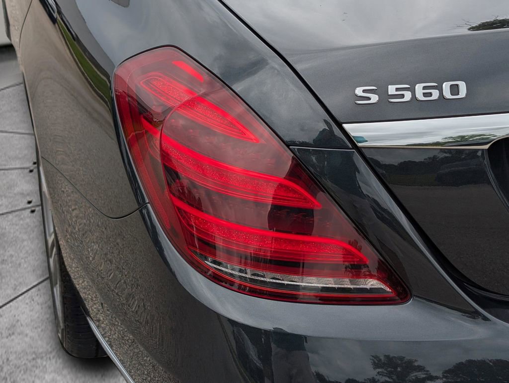 Used 2018 Mercedes-Benz S 560 4MATIC Sedan image 13