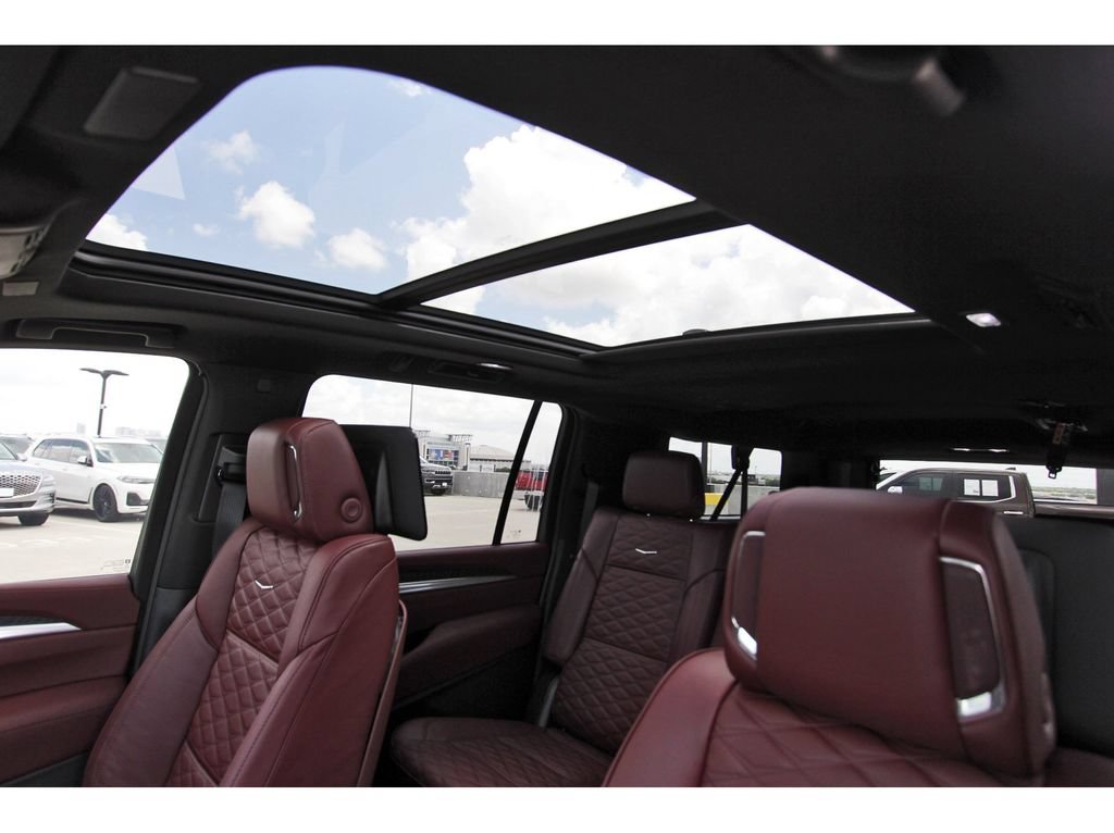 New 2026 Cadillac Escalade ESV Sport w/ Touring Package AWD/4WD image 24
