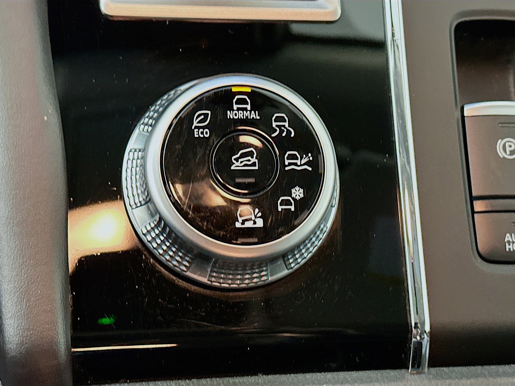 Used 2024 Mitsubishi Outlander SE image 26