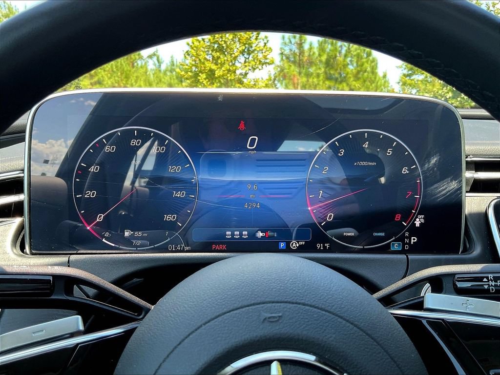 Used 2025 Mercedes-Benz E 350 4MATIC Sedan image 15