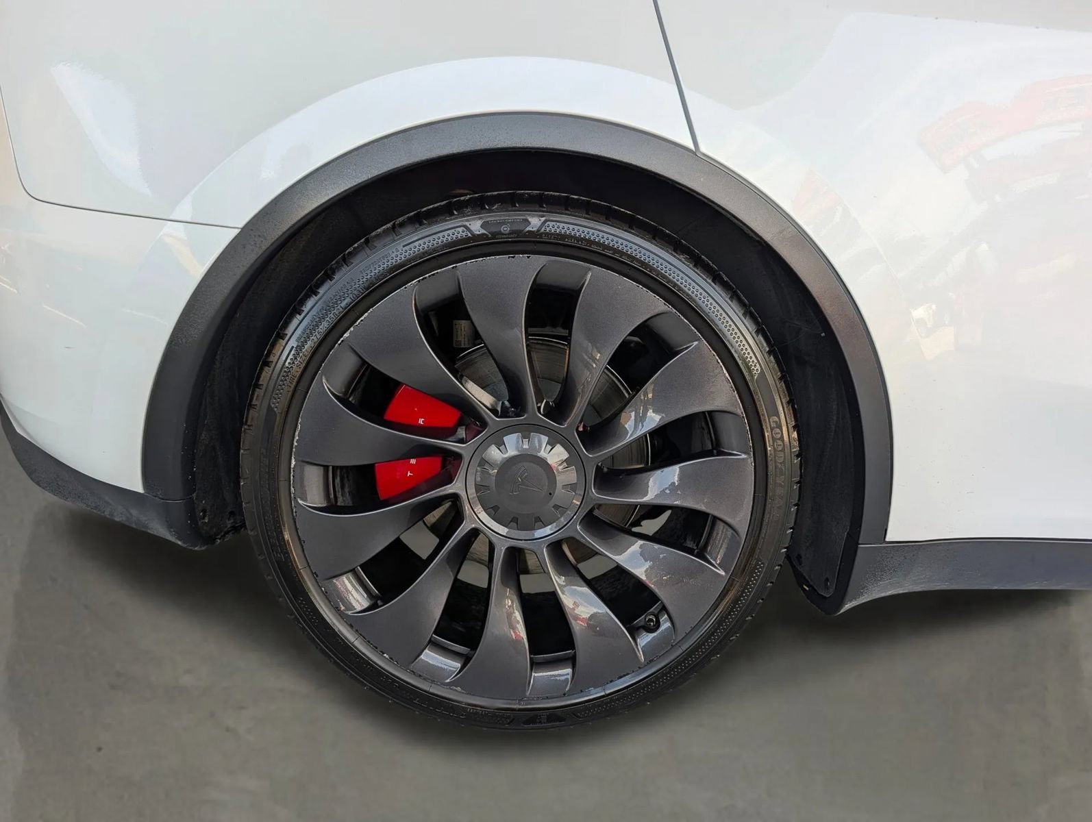 Used 2023 Tesla Model Y Performance AWD/4WD image 11