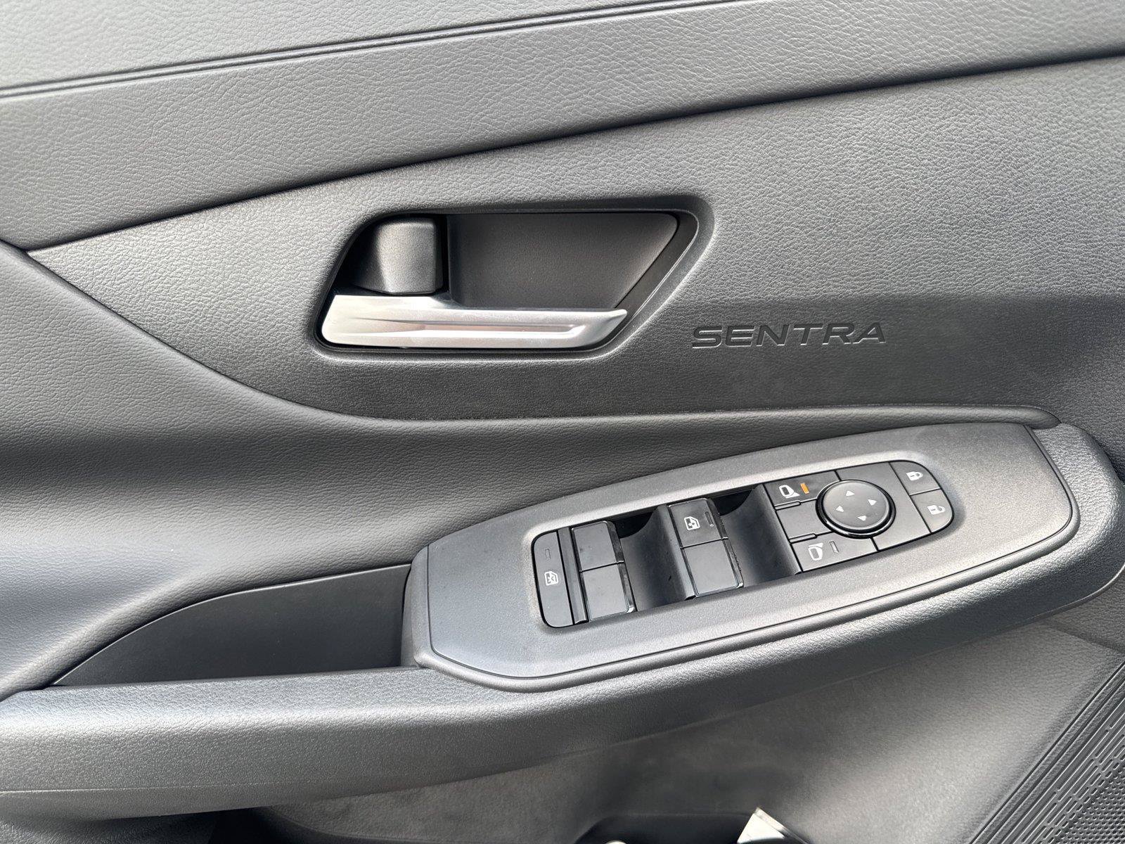 New 2027 Nissan Sentra SV w/ SV Convenience Package FWD image 12
