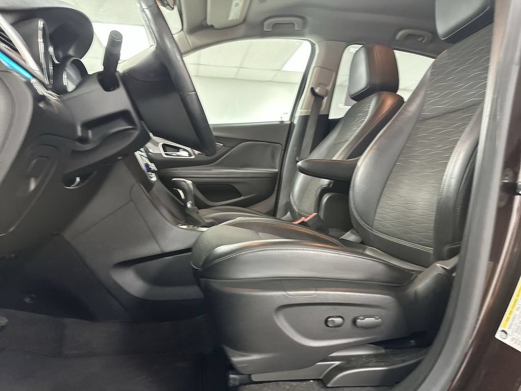 Used 2016 Buick Encore Convenience FWD image 10