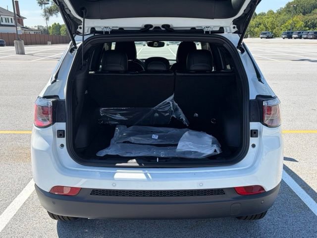New 2026 Jeep Compass Limited AWD/4WD image 6