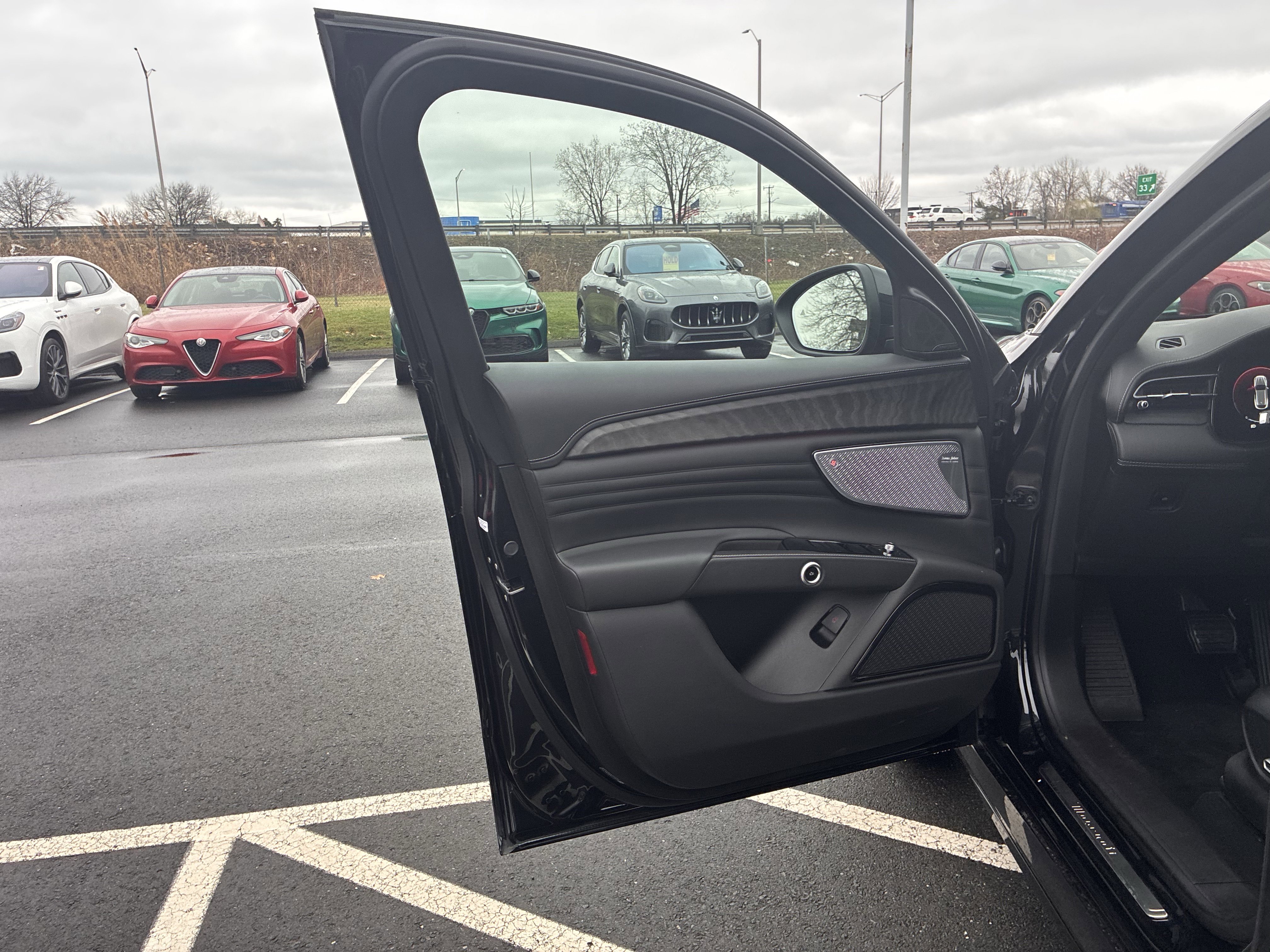 Used 2025 Maserati Grecale Modena image 15