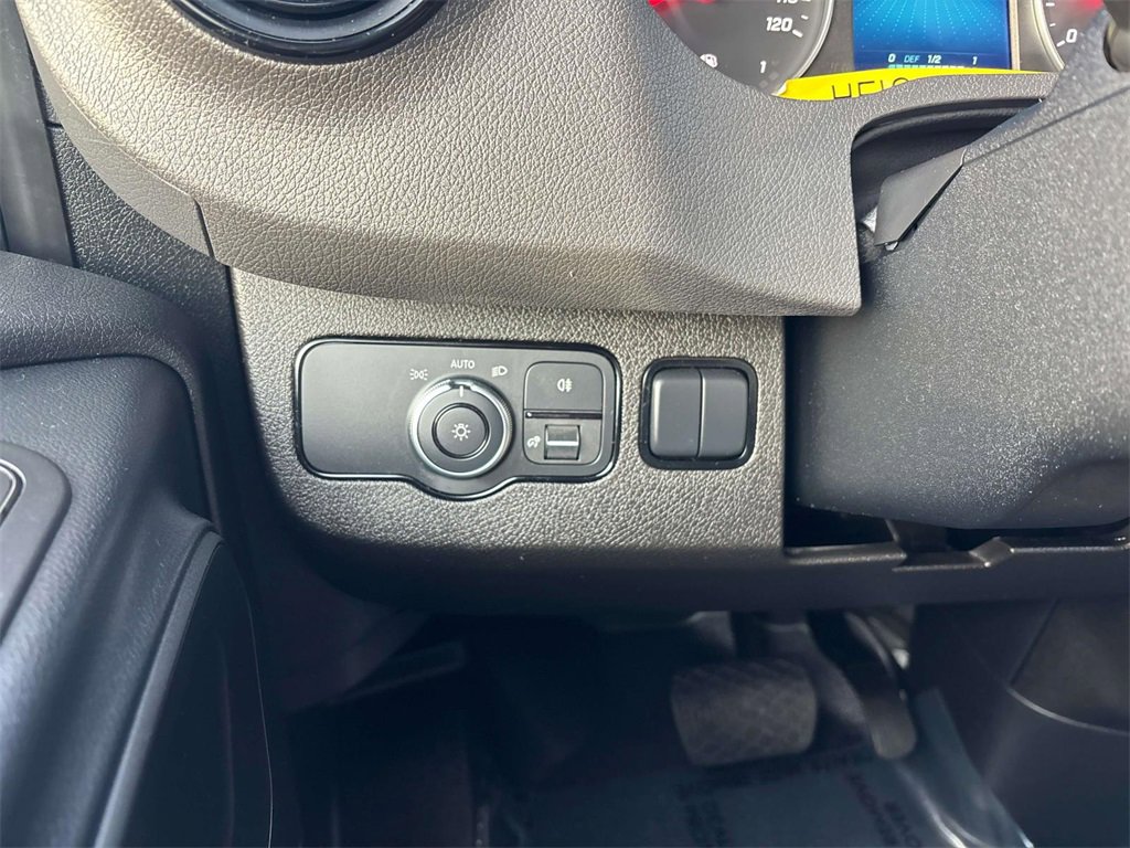 Used 2022 Mercedes-Benz Sprinter 4500 image 28