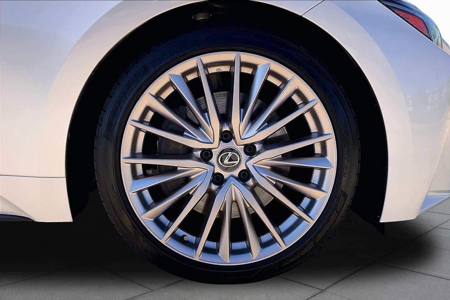 Used 2023 Lexus IS 300 w/ Premium Package RWD image 11
