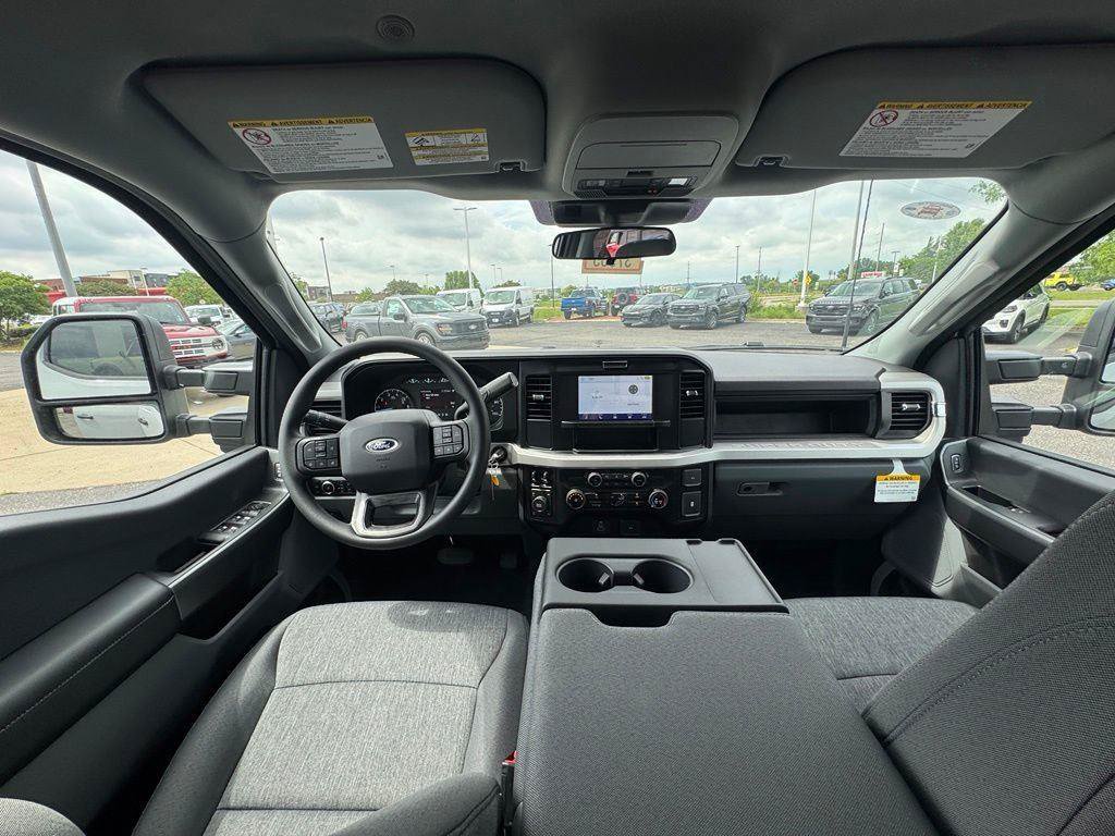 New 2026 Ford F250 XL w/ STX Appearance Package AWD/4WD image 18
