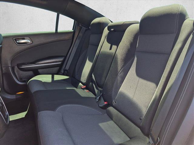 Used 2018 Dodge Charger SXT RWD image 23