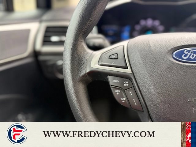 Used 2020 Ford Fusion SE FWD image 13