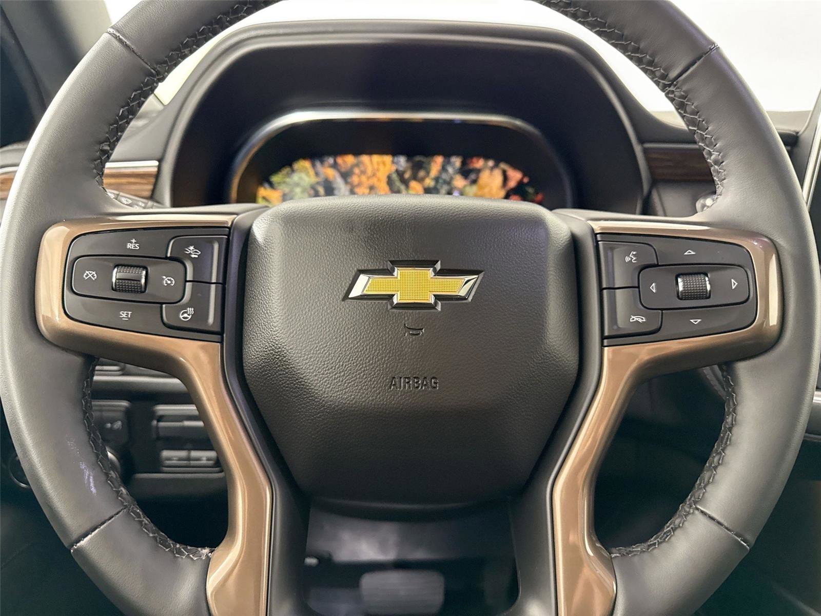 Used 2024 Chevrolet Tahoe High Country AWD/4WD image 17