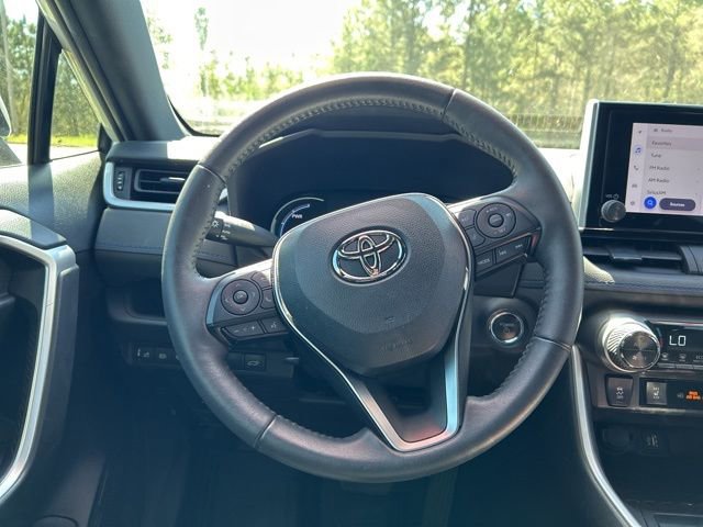 Used 2023 Toyota RAV4 SE w/ Convenience Package image 21
