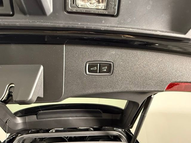 Certified 2025 Porsche Cayenne Coupe image 17