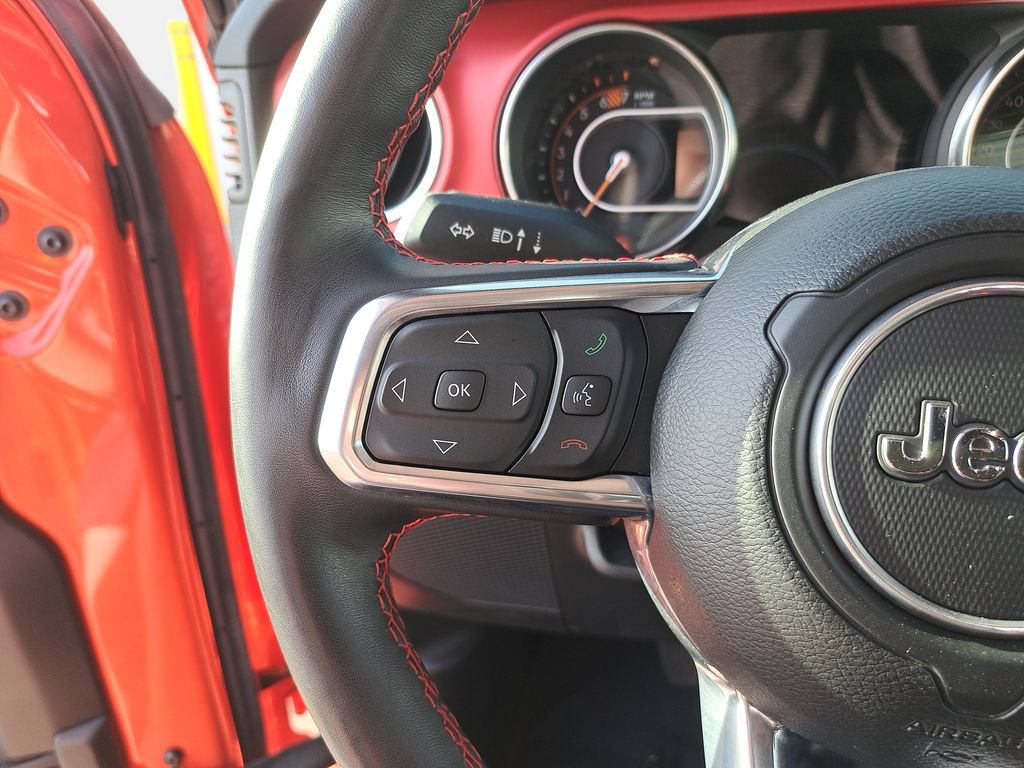 Certified 2023 Jeep Wrangler Unlimited Rubicon w/ Cold Weather Group AWD/4WD image 17