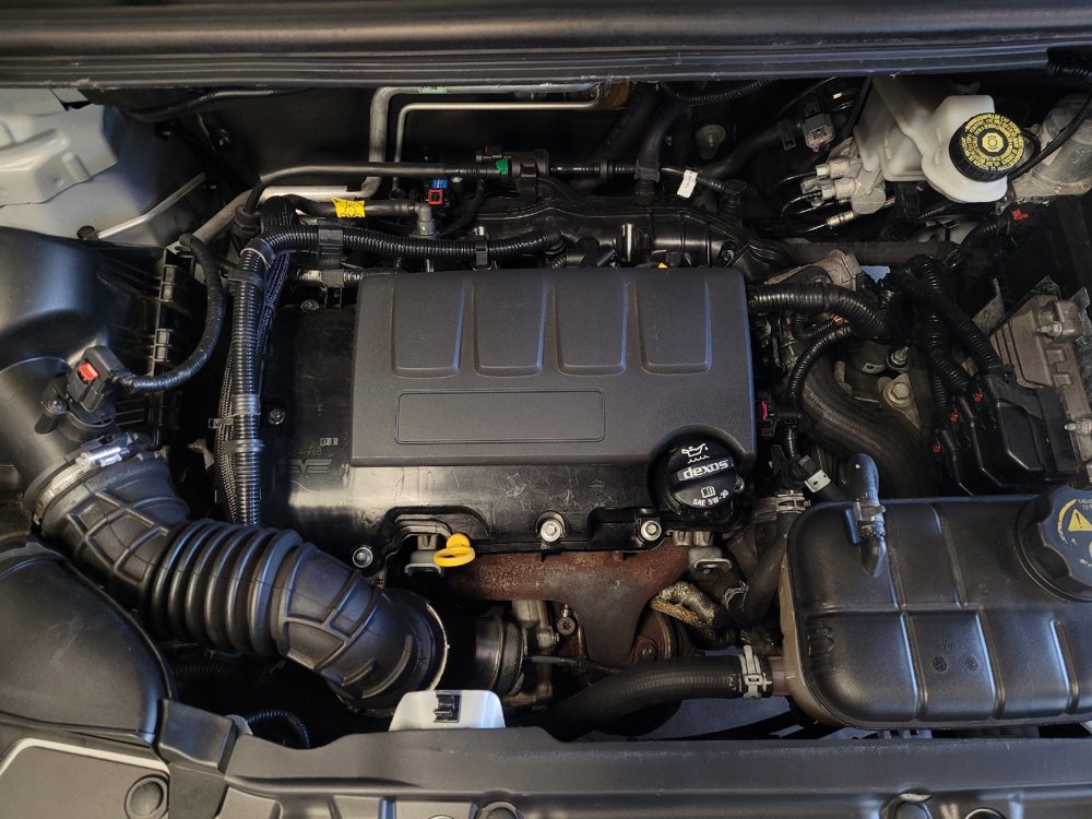 Used 2020 Chevrolet Trax LS FWD image 30