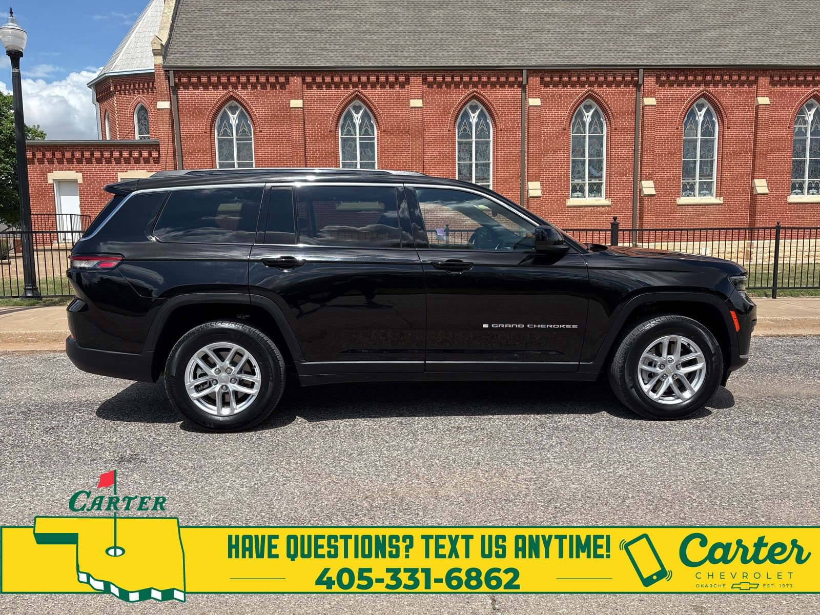 Used 2025 Jeep Grand Cherokee L Laredo image 14